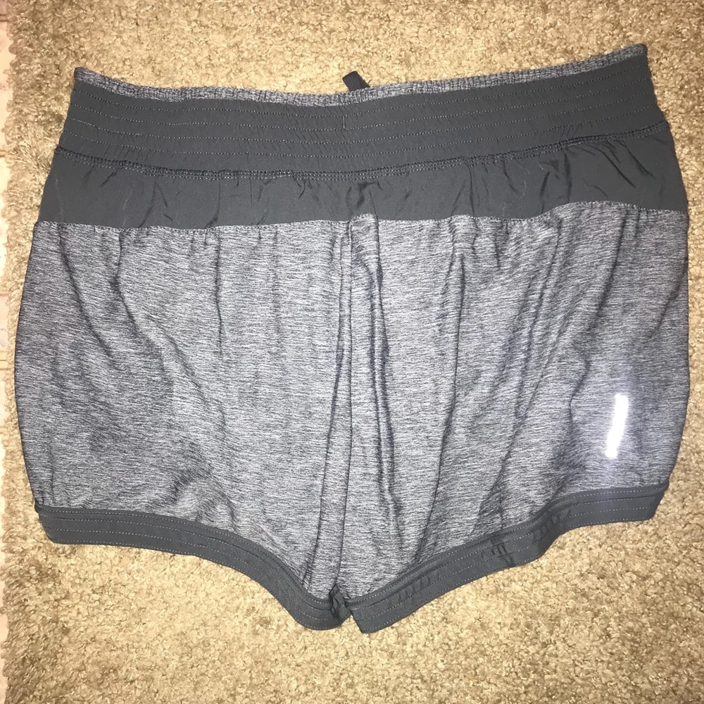 Shorts - Picture 2 of 3